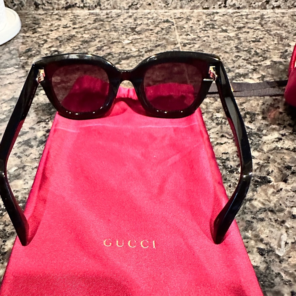 Gucci sunglasses - Picture 7 of 11